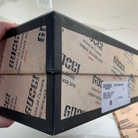 Gucci empty shoe box with 2 dust bags - Picture 6 of 16